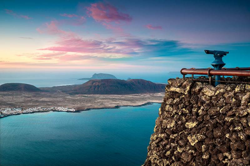 Things to See in Lanzarote: Mirador del Rio