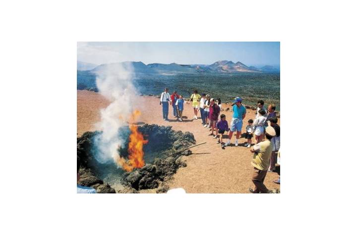 Tour to Timanfaya, Jameos del Agua, Cueva de los Verdes