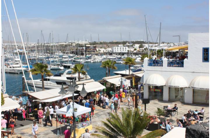 Playa Blanca Market